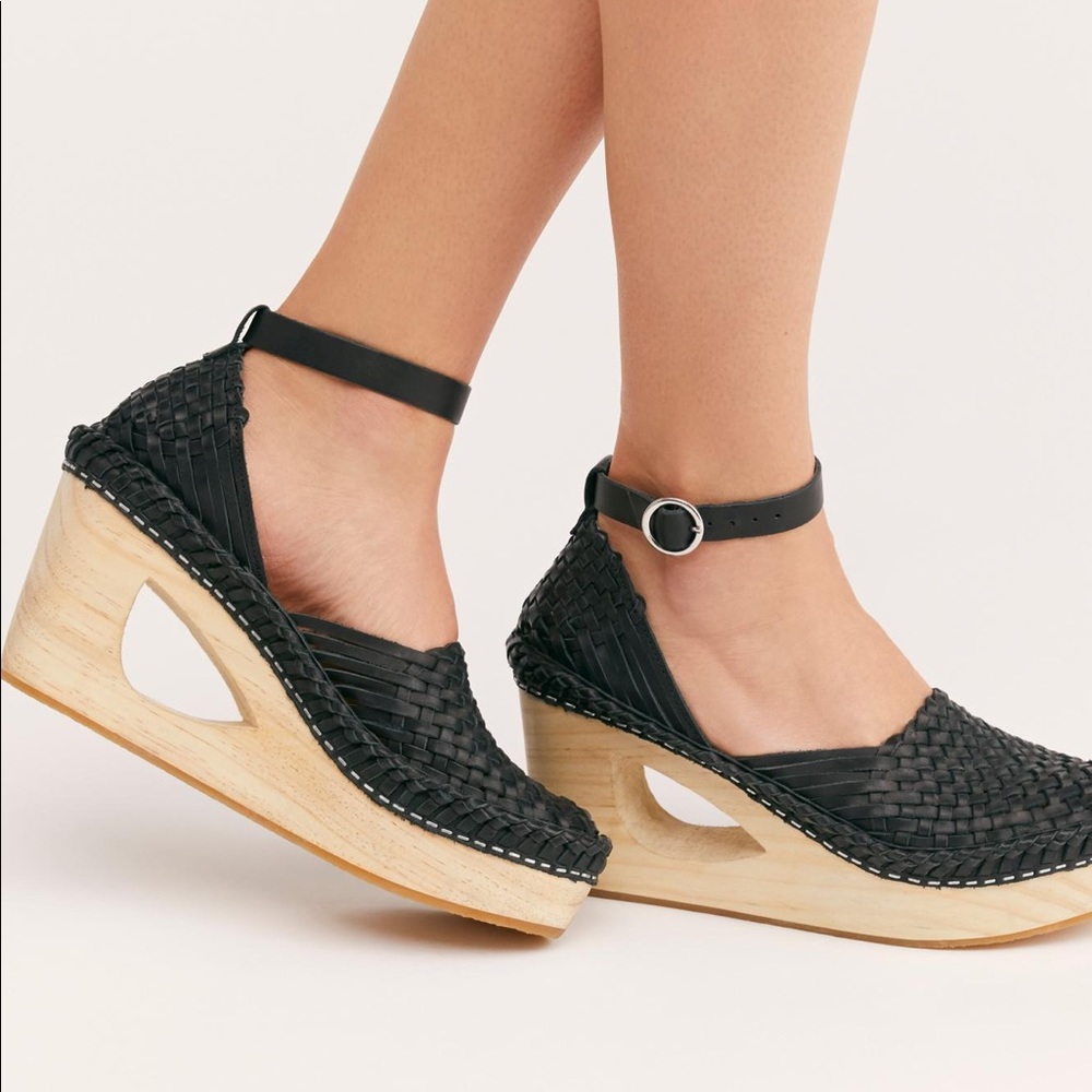 Free People Black Teagan Huarache Clog - 36